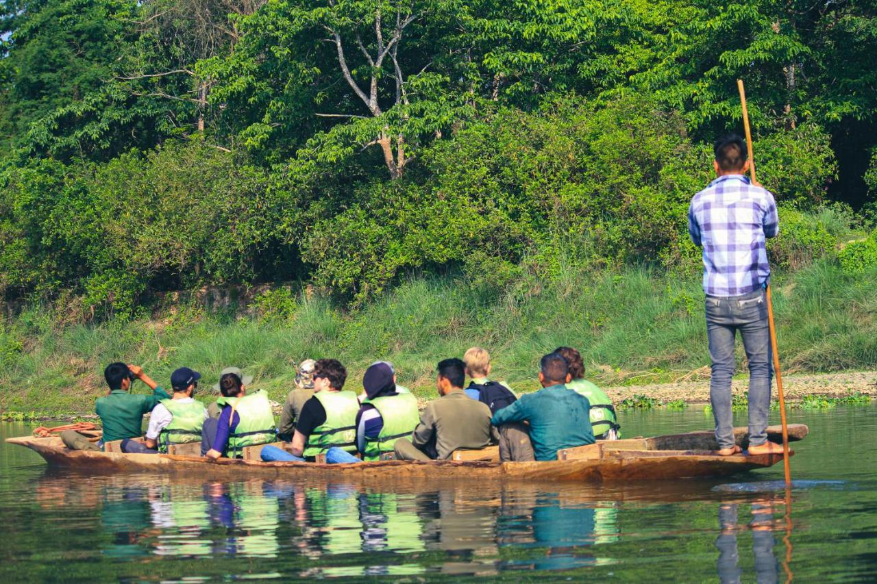 Hotel Tharu Garden, Sauraha Exterior foto